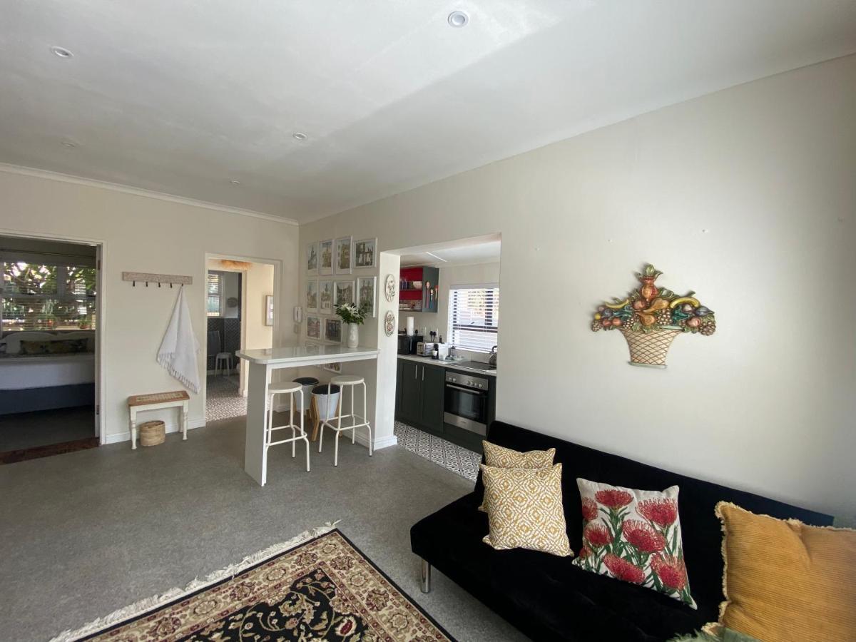 Walmer Cottage - Cute & Pet Friendly Cape Town Exterior photo